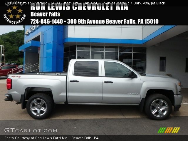 2018 Chevrolet Silverado 1500 Custom Crew Cab 4x4 in Silver Ice Metallic