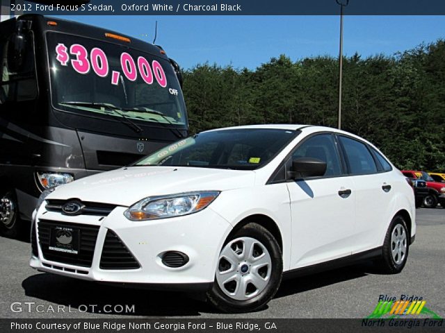 2012 Ford Focus S Sedan in Oxford White