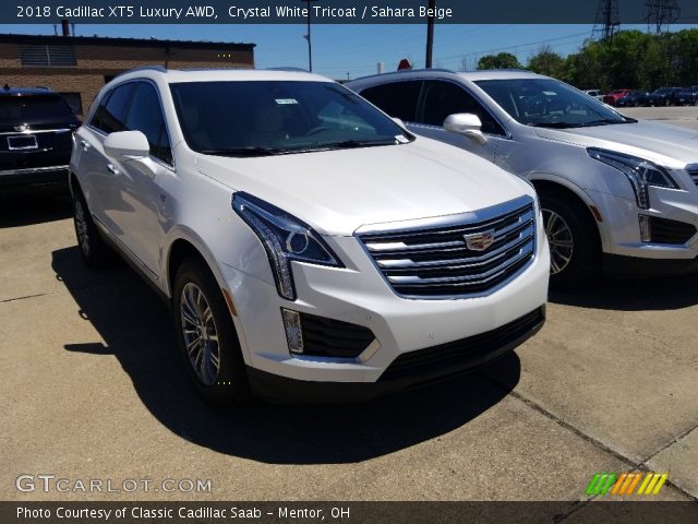 2018 Cadillac XT5 Luxury AWD in Crystal White Tricoat