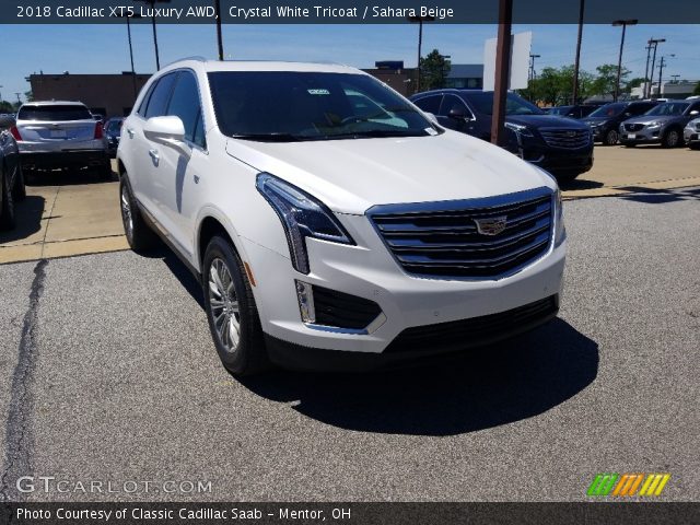 2018 Cadillac XT5 Luxury AWD in Crystal White Tricoat