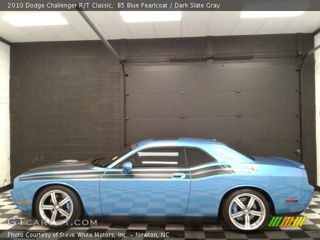 2010 Dodge Challenger R/T Classic in B5 Blue Pearlcoat