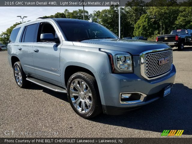 2016 GMC Yukon Denali 4WD in Light Steel Gray Metallic