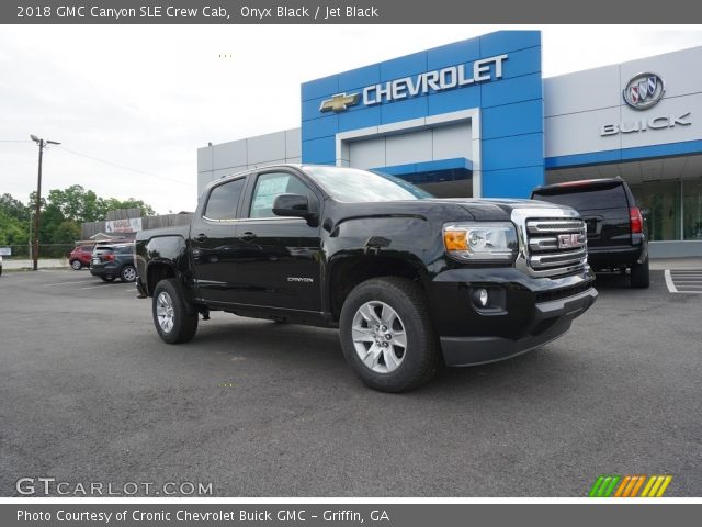 2018 GMC Canyon SLE Crew Cab in Onyx Black