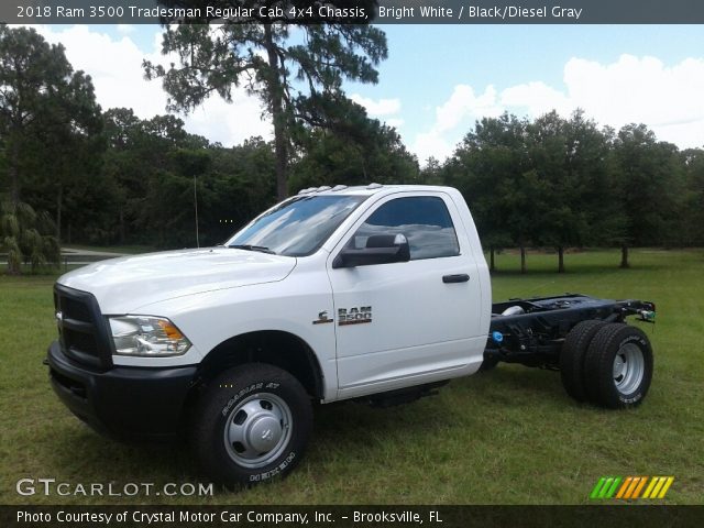 2018 Ram 3500 Tradesman Regular Cab 4x4 Chassis in Bright White