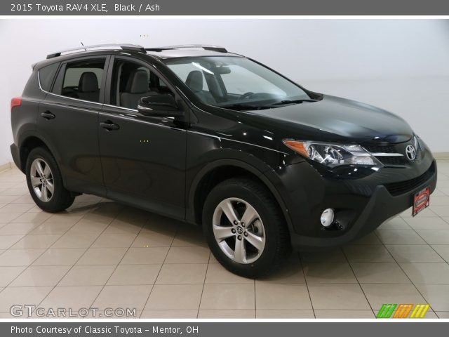 2015 Toyota RAV4 XLE in Black