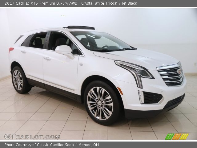 2017 Cadillac XT5 Premium Luxury AWD in Crystal White Tricoat