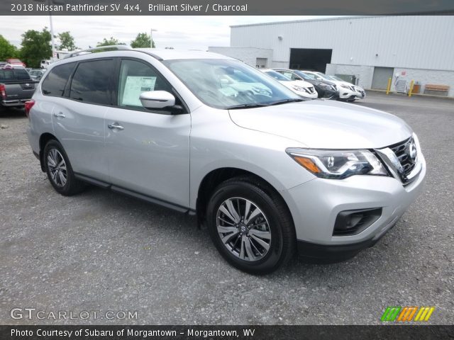 2018 Nissan Pathfinder SV 4x4 in Brilliant Silver