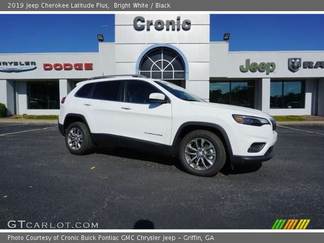 2019 Jeep Cherokee Latitude Plus in Bright White