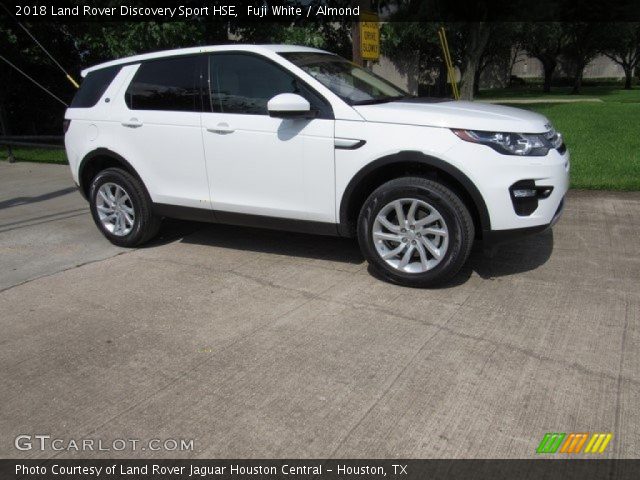 2018 Land Rover Discovery Sport HSE in Fuji White