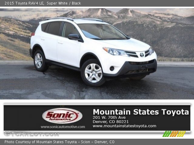 2015 Toyota RAV4 LE in Super White