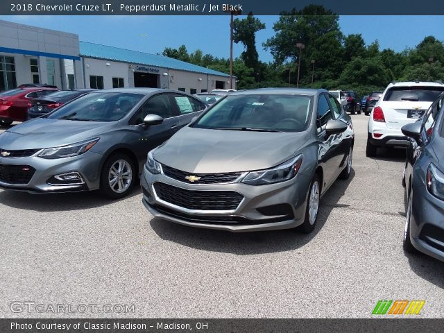 2018 Chevrolet Cruze LT in Pepperdust Metallic