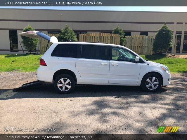 2011 Volkswagen Routan SE in Calla Lily White
