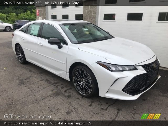 2019 Toyota Avalon XSE in Wind Chill Pearl