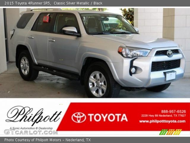 2015 Toyota 4Runner SR5 in Classic Silver Metallic