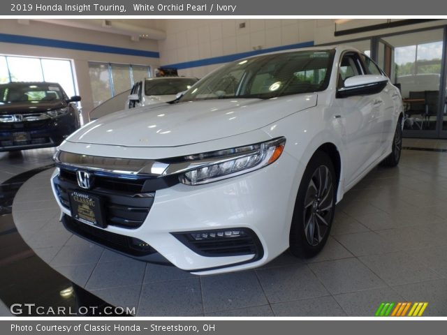 2019 Honda Insight Touring in White Orchid Pearl