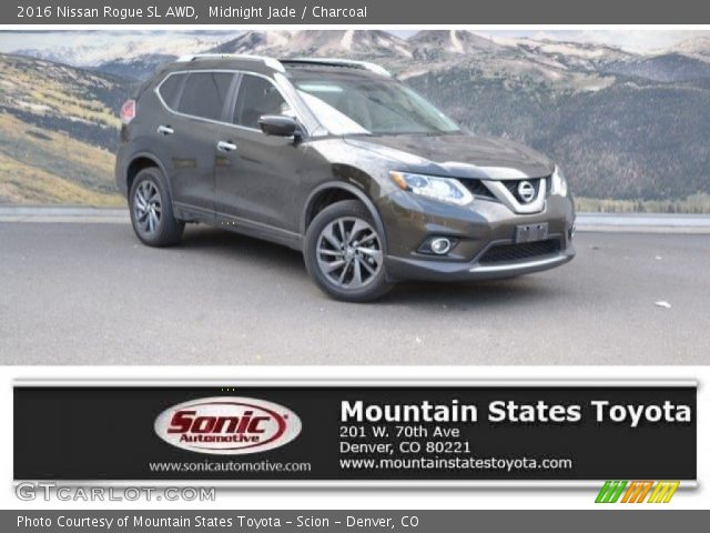 2016 Nissan Rogue SL AWD in Midnight Jade