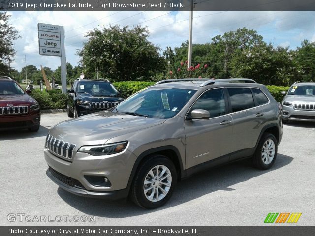 2019 Jeep Cherokee Latitude in Light Brownstone Pearl