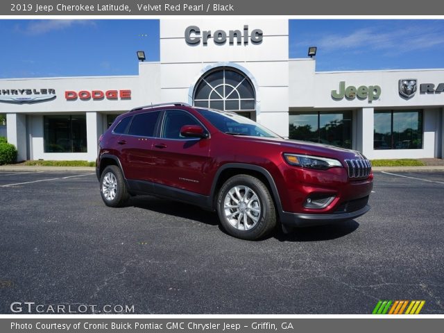 2019 Jeep Cherokee Latitude in Velvet Red Pearl