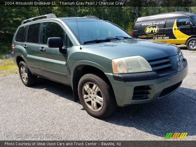 2004 Mitsubishi Endeavor LS in Titanium Gray Pearl