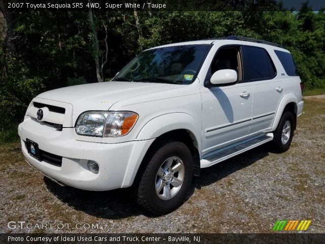 2007 Toyota Sequoia SR5 4WD in Super White