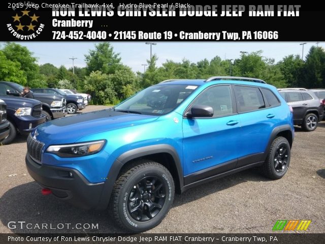 2019 Jeep Cherokee Trailhawk 4x4 in Hydro Blue Pearl