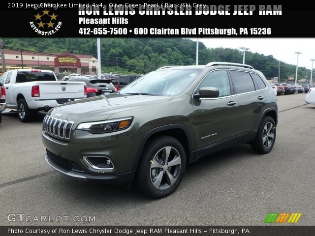 2019 Jeep Cherokee Limited 4x4 in Olive Green Pearl