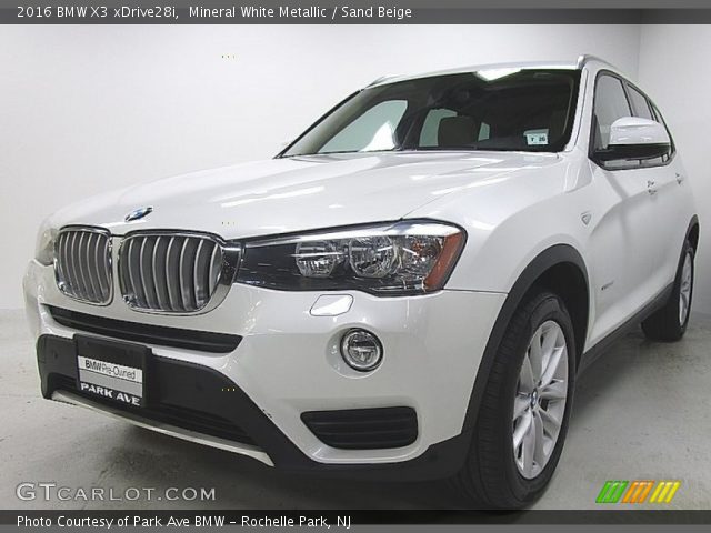 2016 BMW X3 xDrive28i in Mineral White Metallic