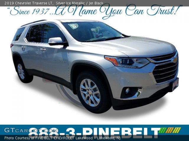 2019 Chevrolet Traverse LT in Silver Ice Metallic