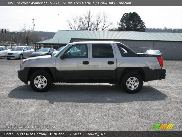 2005 Chevrolet Avalanche LS 4x4 in Silver Birch Metallic