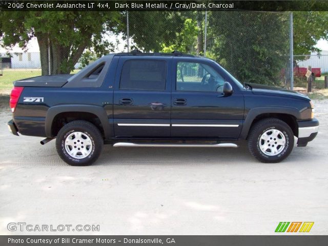 2006 Chevrolet Avalanche LT 4x4 in Dark Blue Metallic