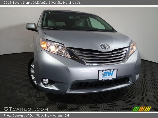 2015 Toyota Sienna XLE AWD in Silver Sky Metallic