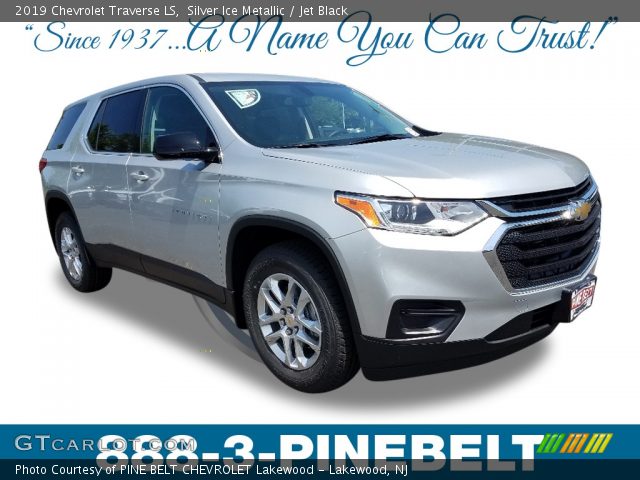 2019 Chevrolet Traverse LS in Silver Ice Metallic