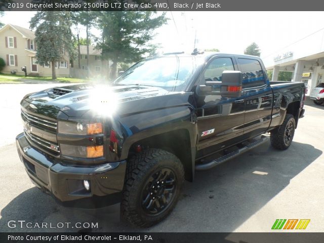 2019 Chevrolet Silverado 2500HD LTZ Crew Cab 4WD in Black