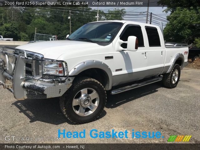 2006 Ford F250 Super Duty XL Crew Cab 4x4 in Oxford White