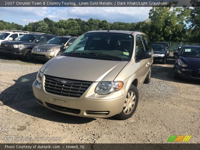 2007 Chrysler Town & Country Touring in Linen Gold Metallic