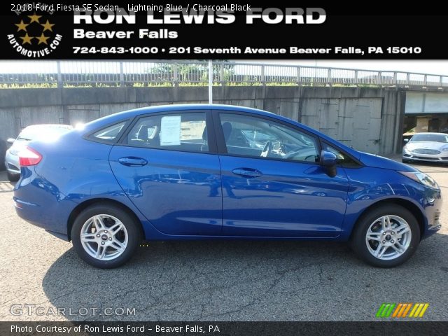 2018 Ford Fiesta SE Sedan in Lightning Blue