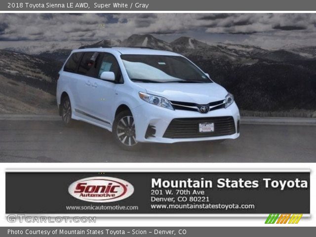 2018 Toyota Sienna LE AWD in Super White