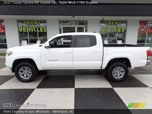 2017 Toyota Tacoma SR5 Double Cab in Super White