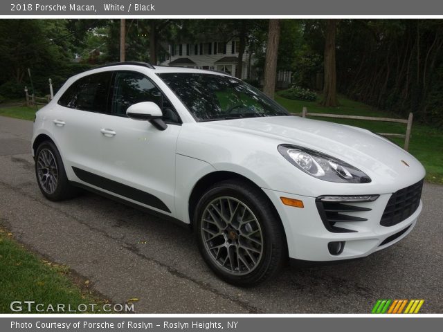2018 Porsche Macan  in White