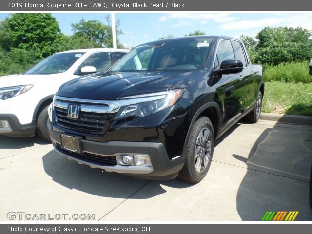 2019 Honda Ridgeline RTL-E AWD in Crystal Black Pearl