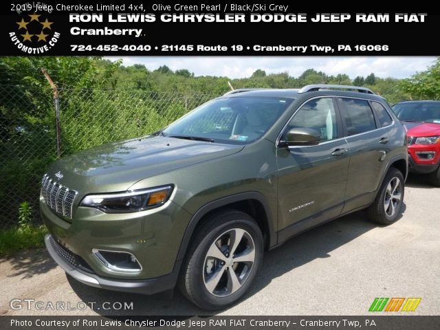 2019 Jeep Cherokee Limited 4x4 in Olive Green Pearl