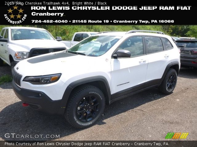2019 Jeep Cherokee Trailhawk 4x4 in Bright White