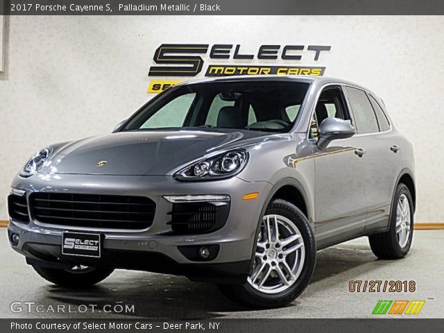 2017 Porsche Cayenne S in Palladium Metallic