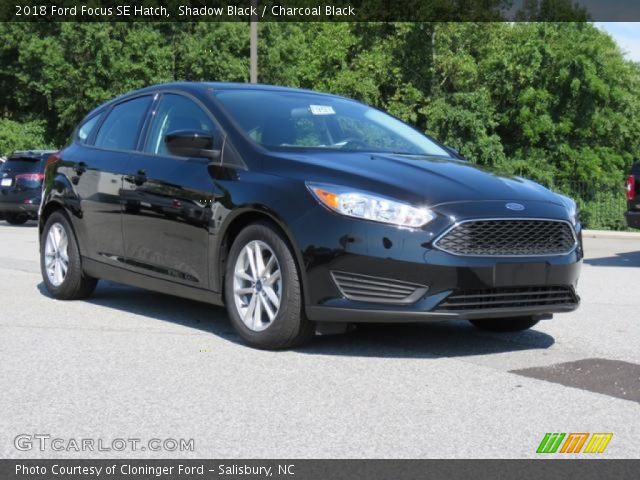 2018 Ford Focus SE Hatch in Shadow Black