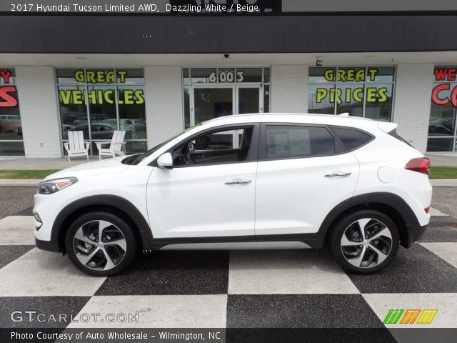 2017 Hyundai Tucson Limited AWD in Dazzling White