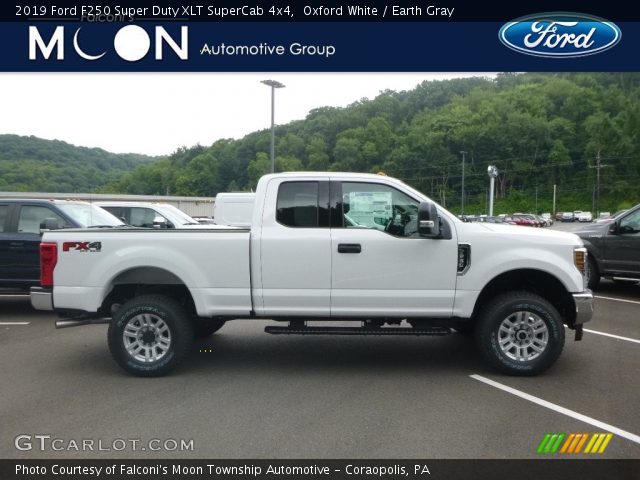 2019 Ford F250 Super Duty XLT SuperCab 4x4 in Oxford White