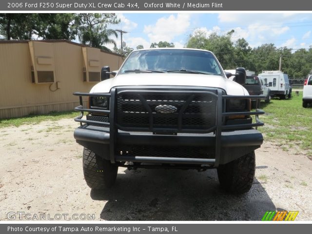 2006 Ford F250 Super Duty XL Crew Cab 4x4 in Oxford White
