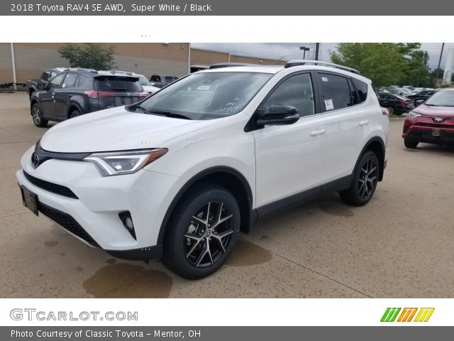 2018 Toyota RAV4 SE AWD in Super White