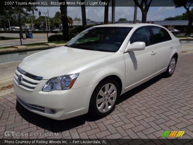 2007 Toyota Avalon XLS in Blizzard White Pearl