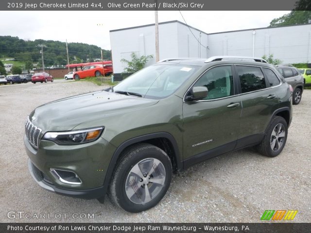 2019 Jeep Cherokee Limited 4x4 in Olive Green Pearl
